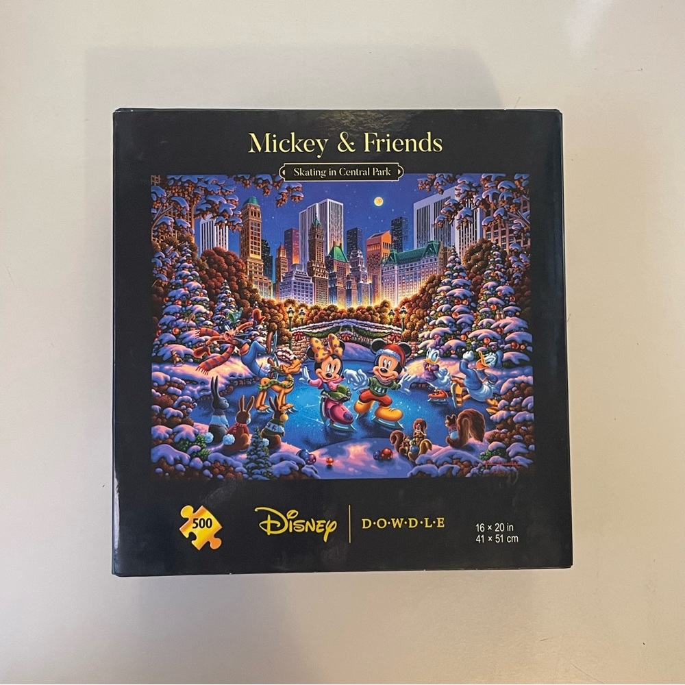 Dowdle Puzzle Disney Mickey & Friends Skating In Central Park 16x20 in 500 Piece
